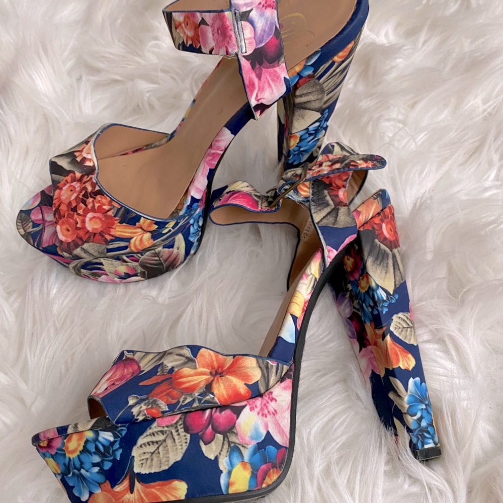 Heels - image 1